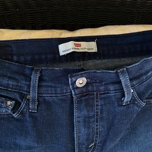 Ladies Levi’s, size 8, in EUC